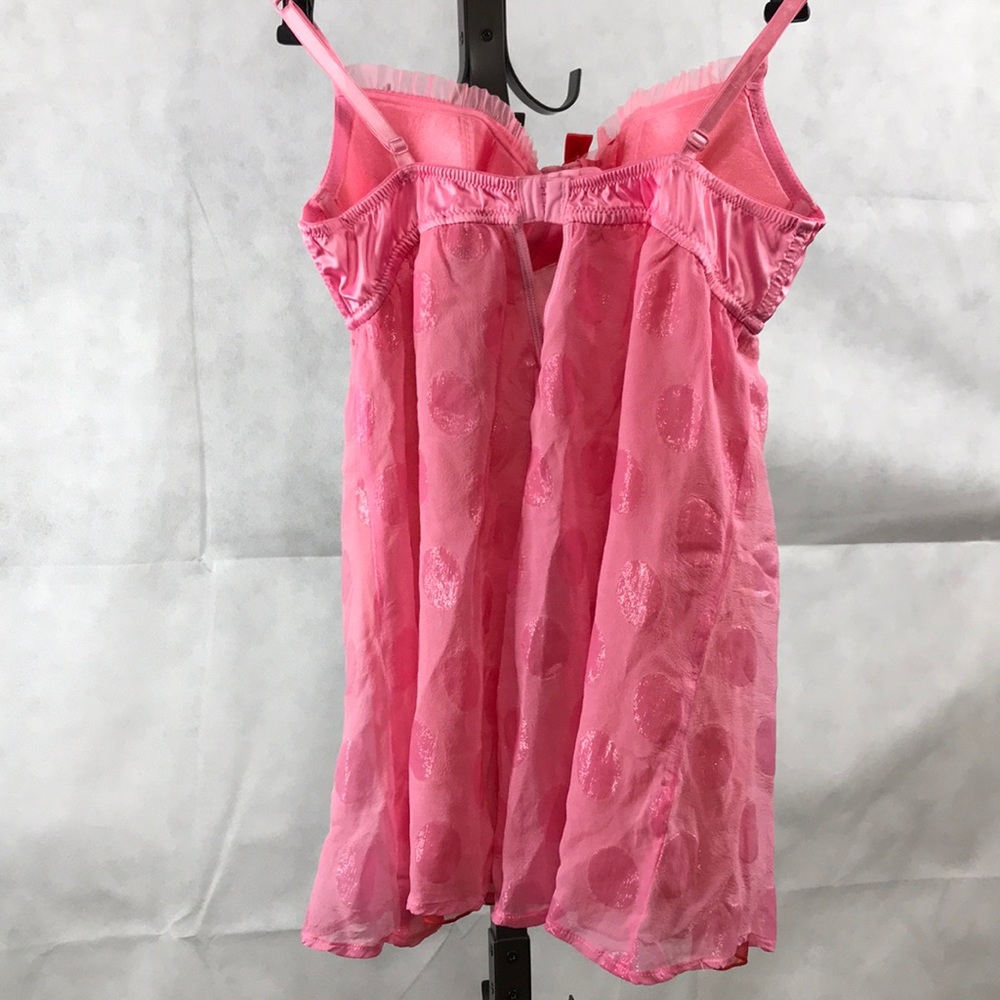 Victoria’s Secret - Picture 2 of 3